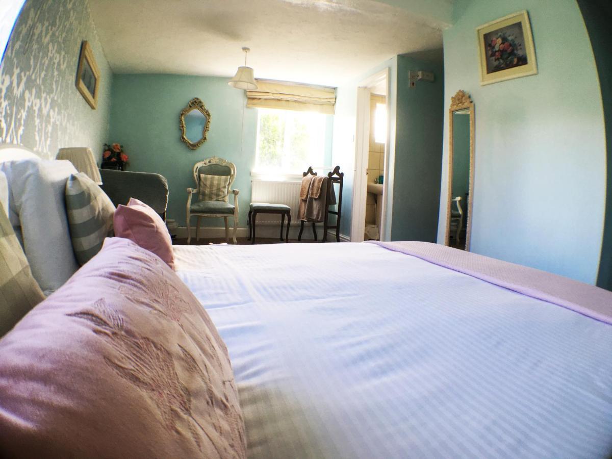 Hillside Bed And Breakfast Crediton Bagian luar foto